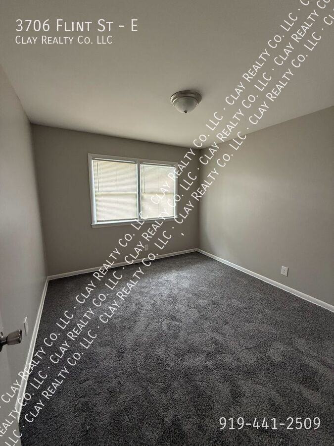3706 Flint St #E - Photo 2 of 15