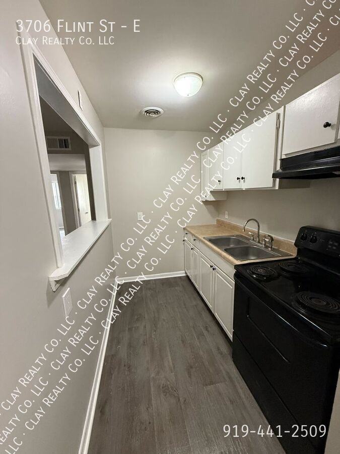 3706 Flint St #E - Photo 5 of 15