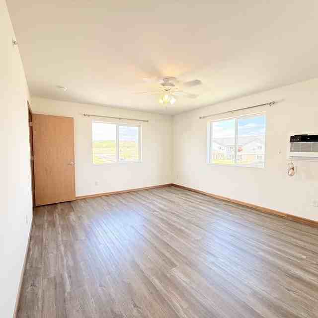 Greenfield Estates 1 - Photo 5 of 33