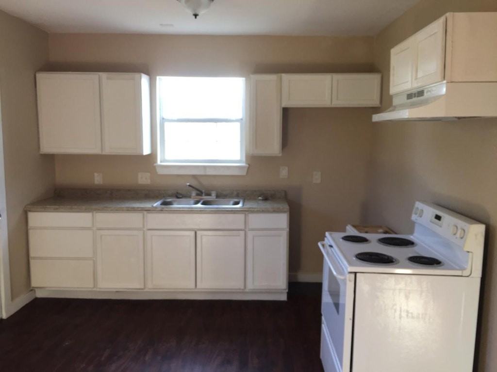 710 Poinsettia Street - Photo 3 of 8