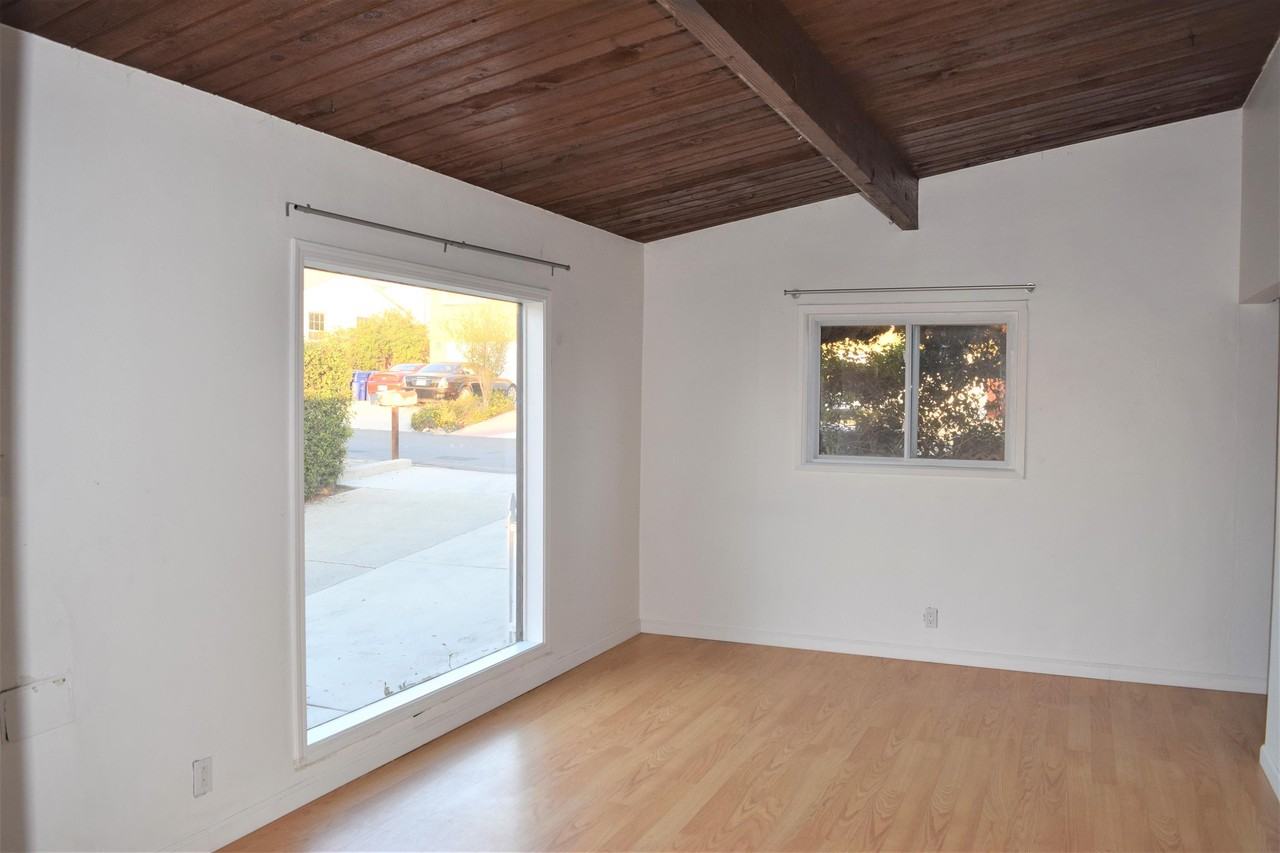 267 Barbara Ave #1 - Photo 5 of 10