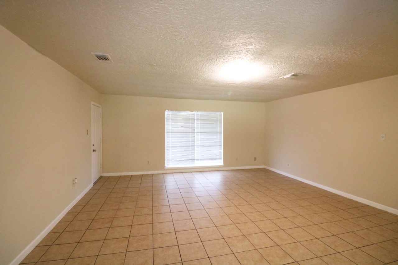 9526 Balsam Ln #1 - Photo 7 of 15
