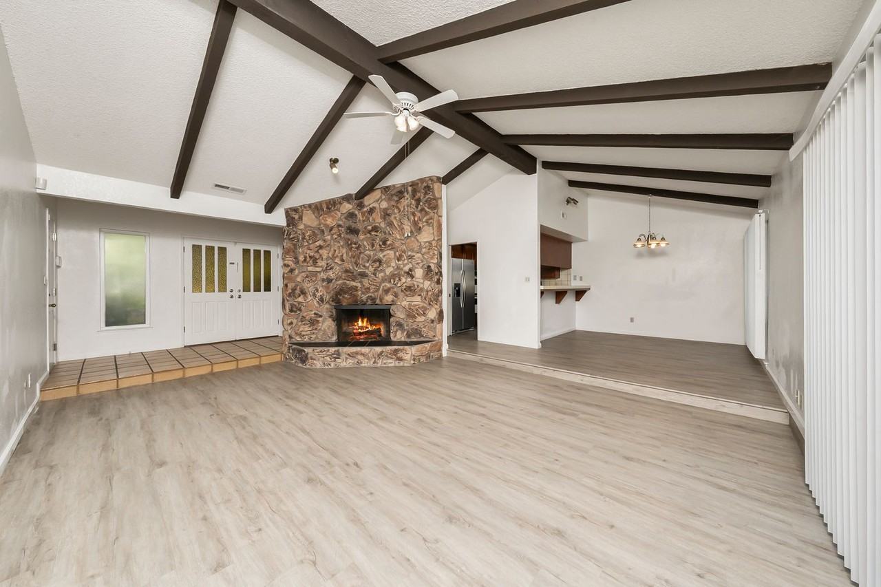 6228 Riverside Blvd - Photo 3 of 15