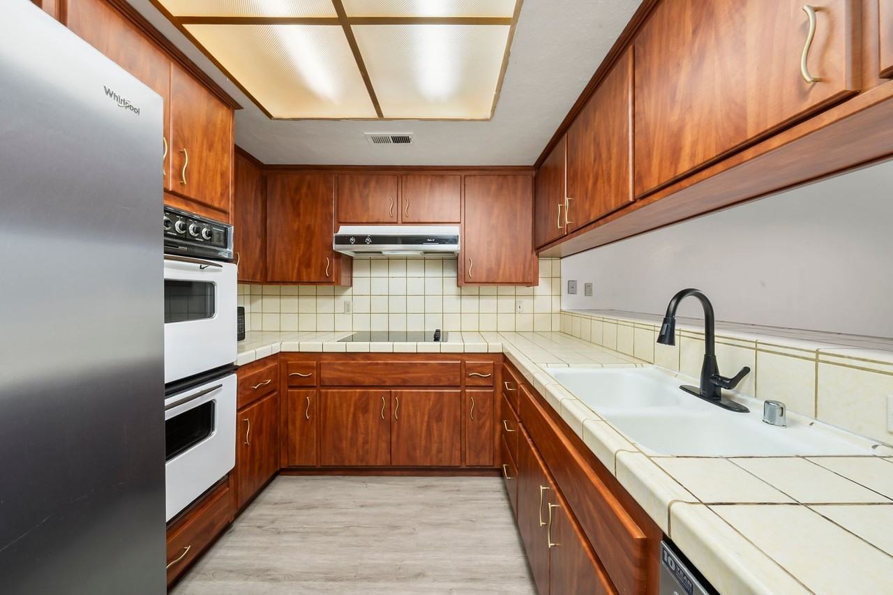 6228 Riverside Blvd - Photo 6 of 15