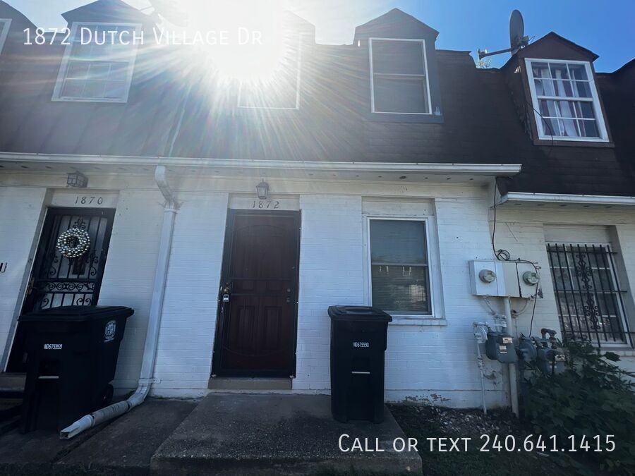 1872 Dutch Village Dr - Photo 2 of 12