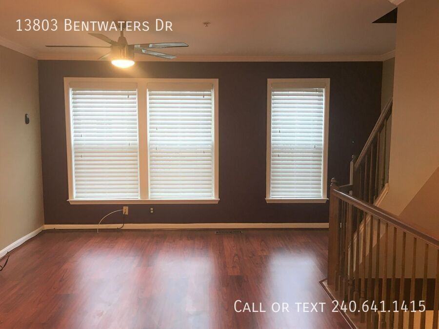 13803 Bentwaters Dr - Photo 3 of 21