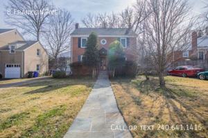 featured image of 8 Franklin Ave