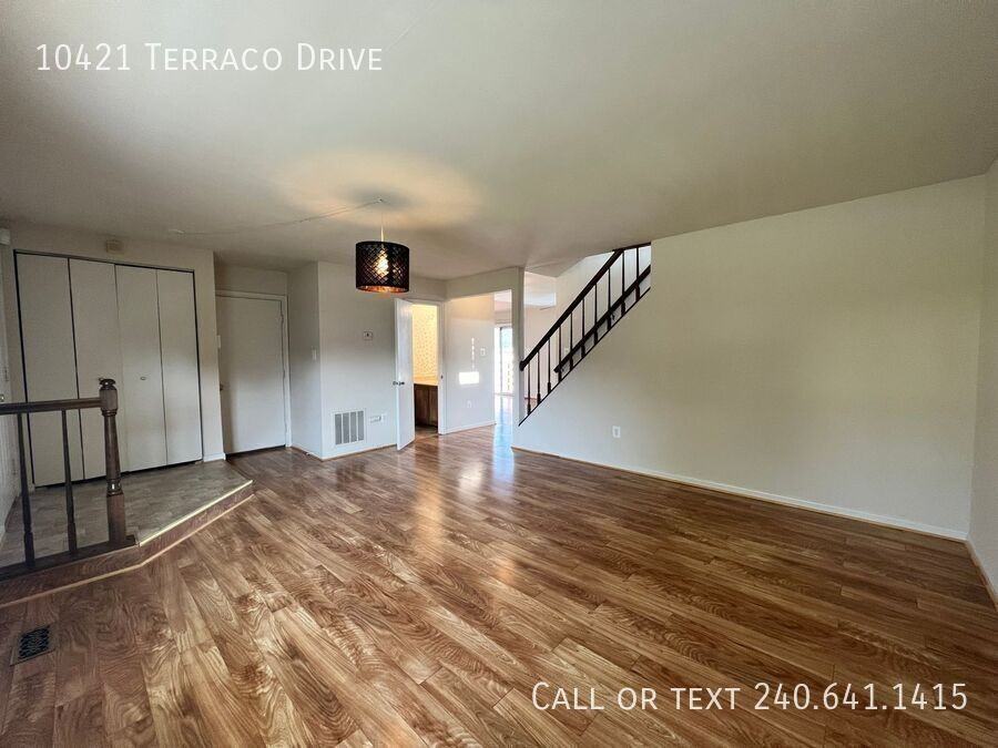 10421 Terraco Dr - Photo 3 of 27