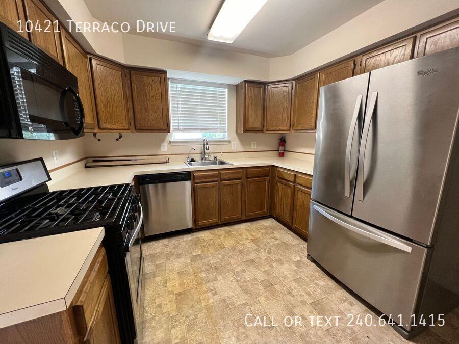 10421 Terraco Dr - Photo 7 of 27
