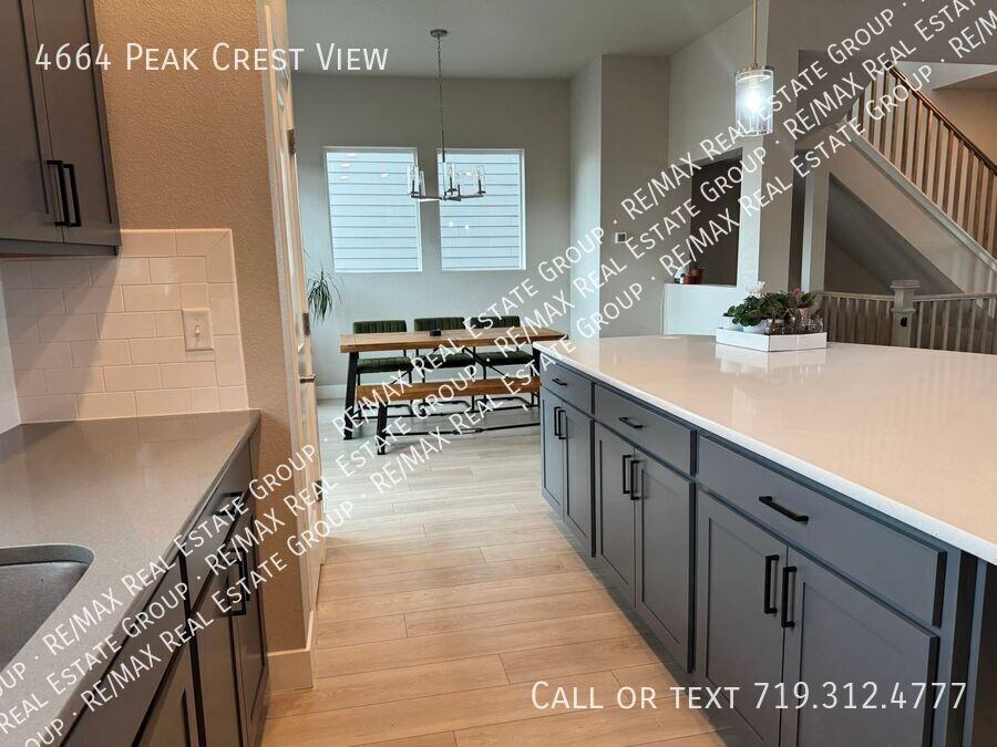 4664 Peak Crest Vw - Photo 6 of 27