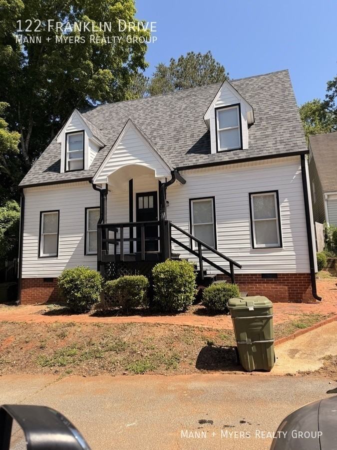 122 Franklin Dr - Photo 2 of 30