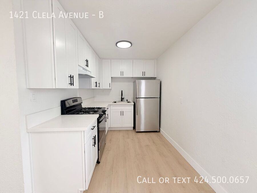 1421 Clela Ave #B - Photo 4 of 11