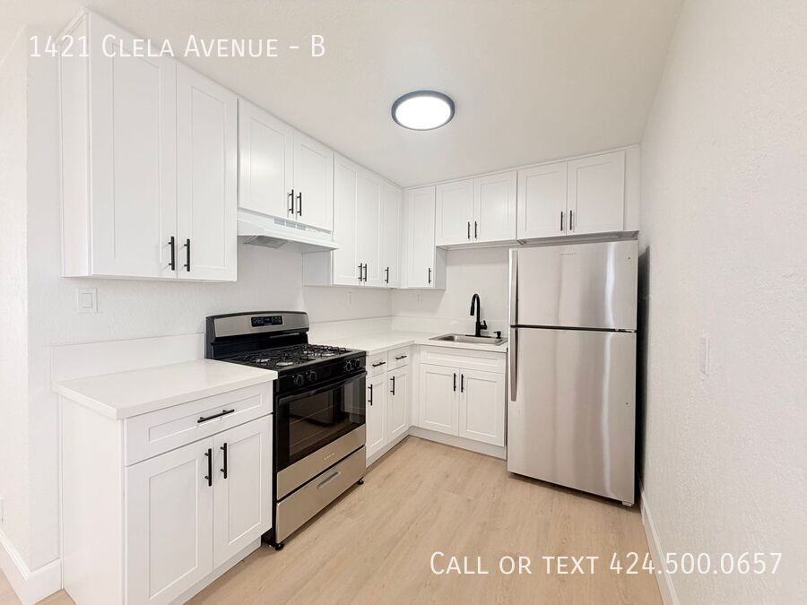 1421 Clela Ave #B - Photo 5 of 11
