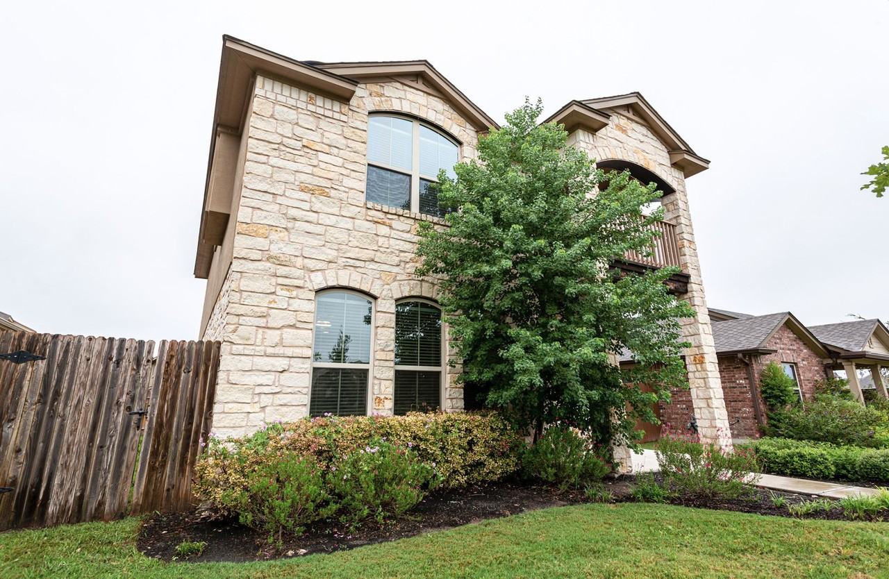 605 Allenscreek Way - Photo 2 of 27