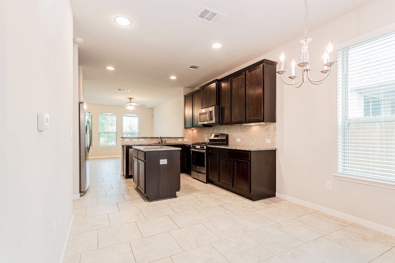 605 Allenscreek Way - Photo 5 of 27