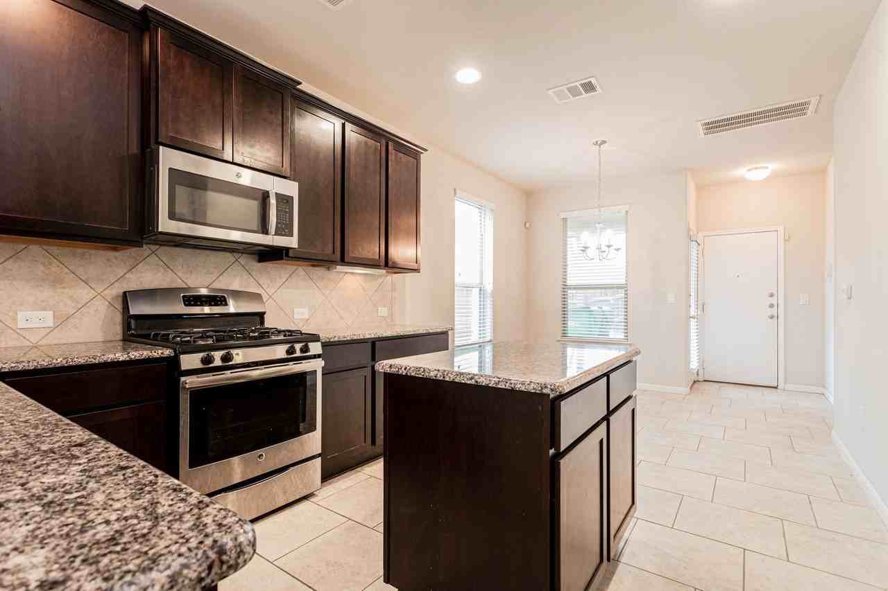 605 Allenscreek Way - Photo 7 of 27