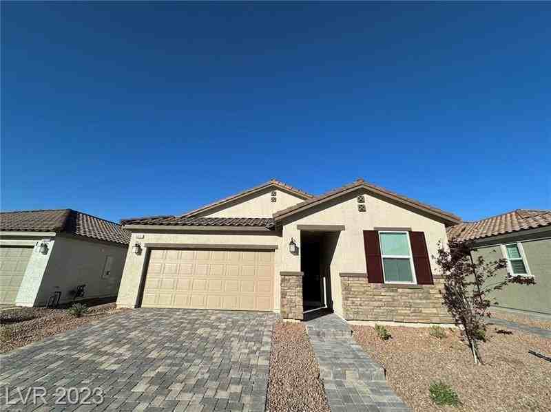 9021 Lucky Crest St #1 - Photo 2 of 26