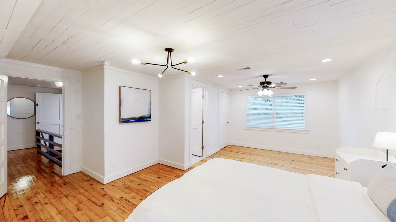 3327 Sims St - Photo 2 of 13