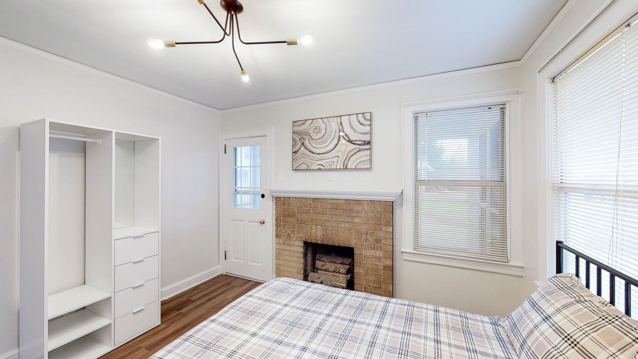 3327 Sims St - Photo 5 of 13