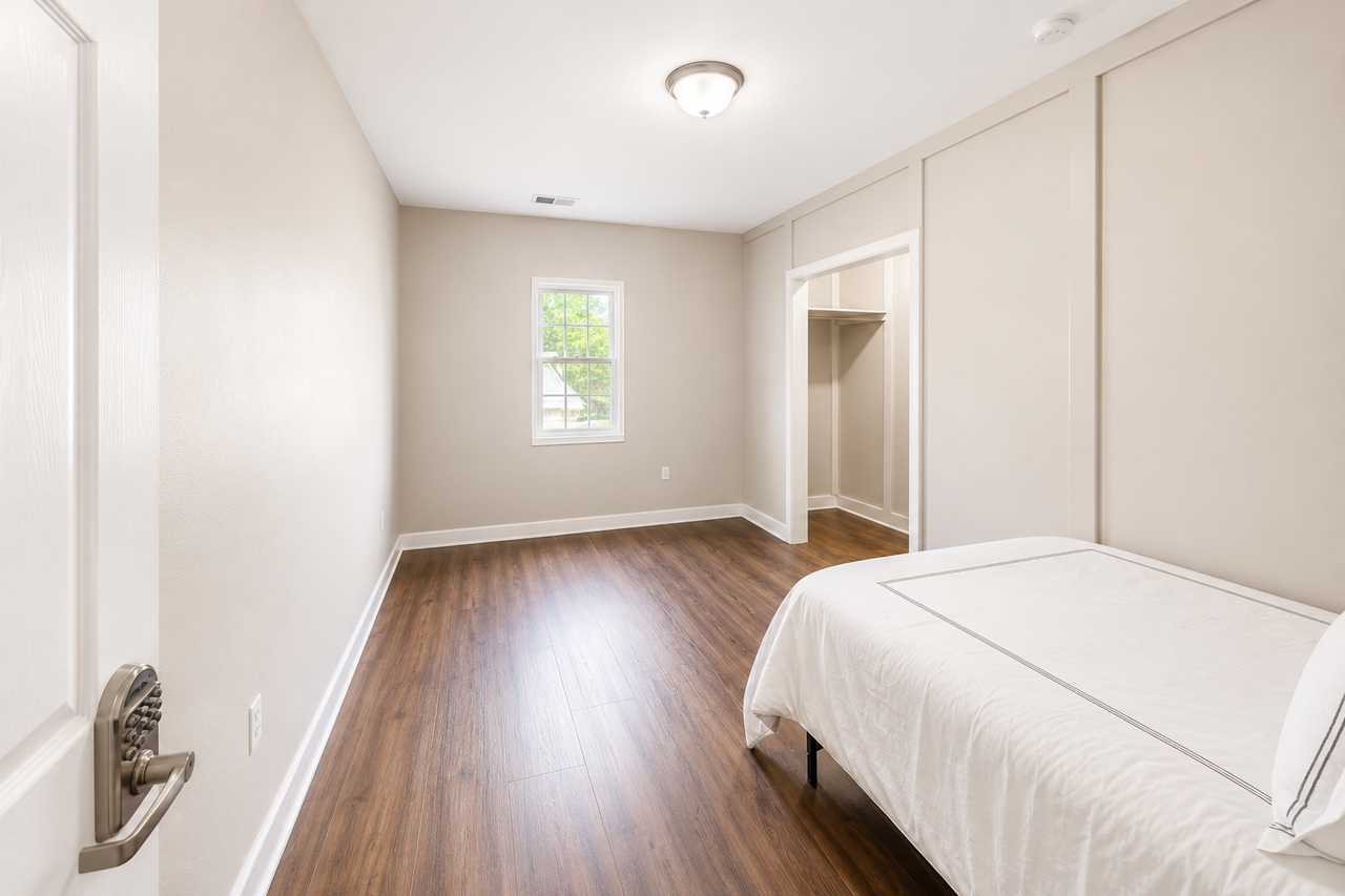 1241 Allgood Rd - Photo 6 of 11