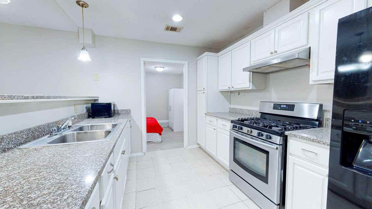 6189 Charring Cross Ct - Photo 6 of 19