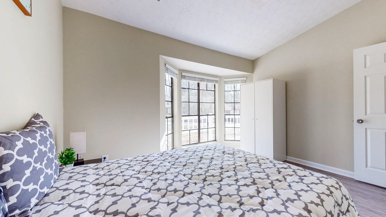 1867 Petite Ln - Photo 2 of 13