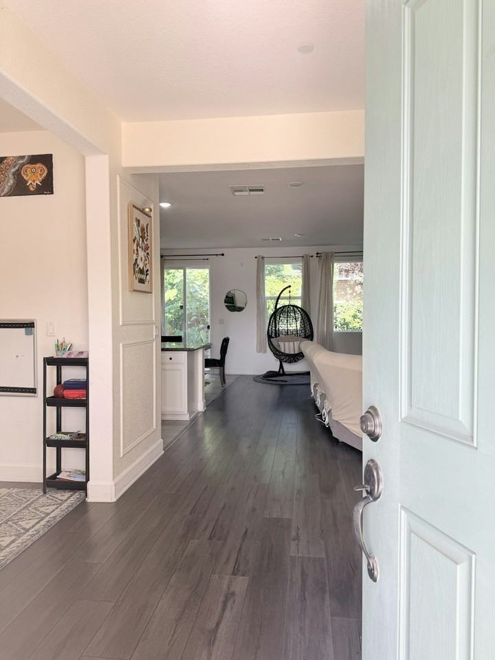 2276 Acero Court - Photo 2 of 20