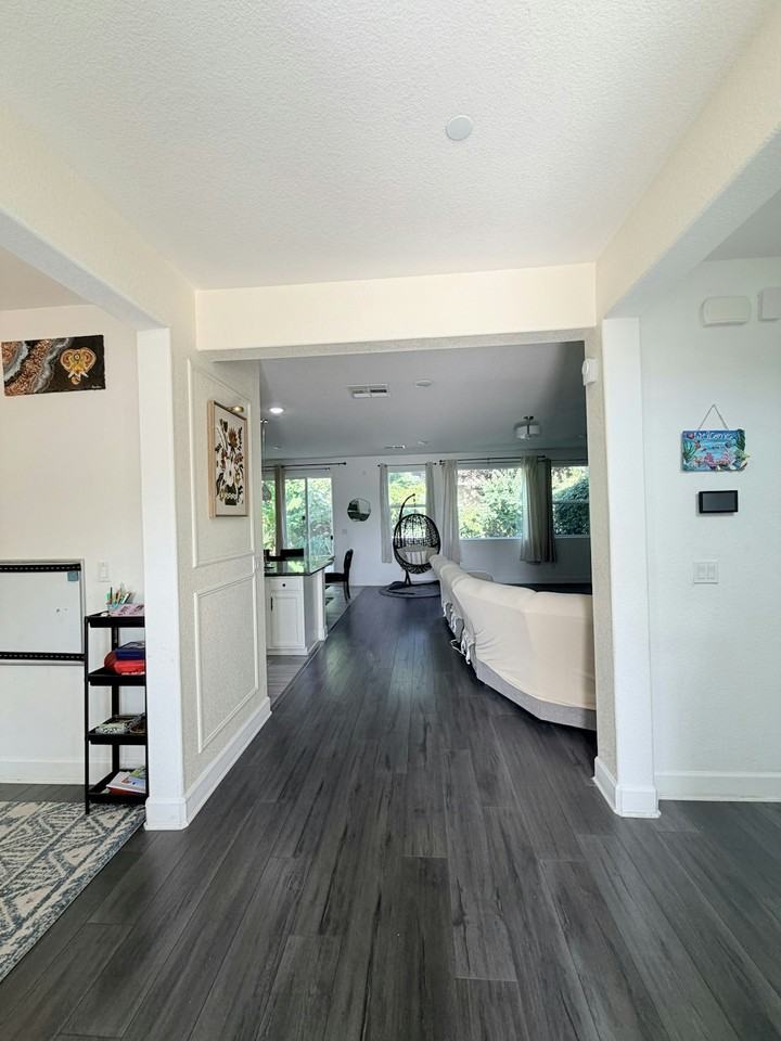 2276 Acero Court - Photo 3 of 20