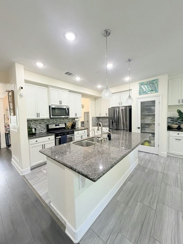 2276 Acero Court - Photo 6 of 20
