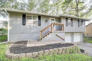 408 Northeast Lakeview Drive - Photo 1 of 1