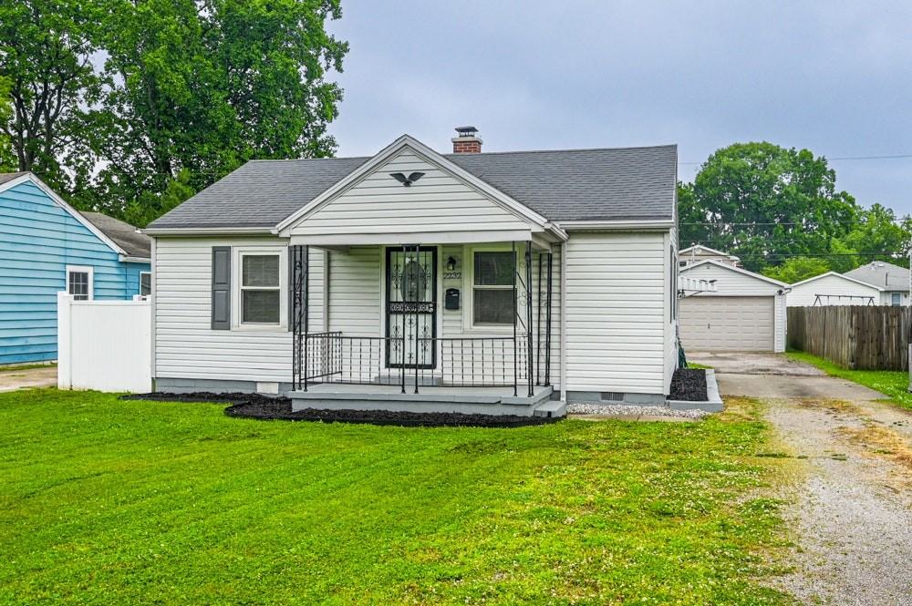 2232 East Riverside Drive - Photo 2 of 22