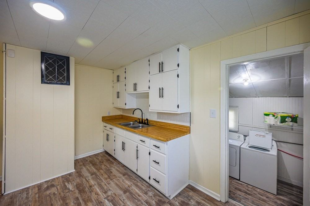 2232 East Riverside Drive - Photo 4 of 22