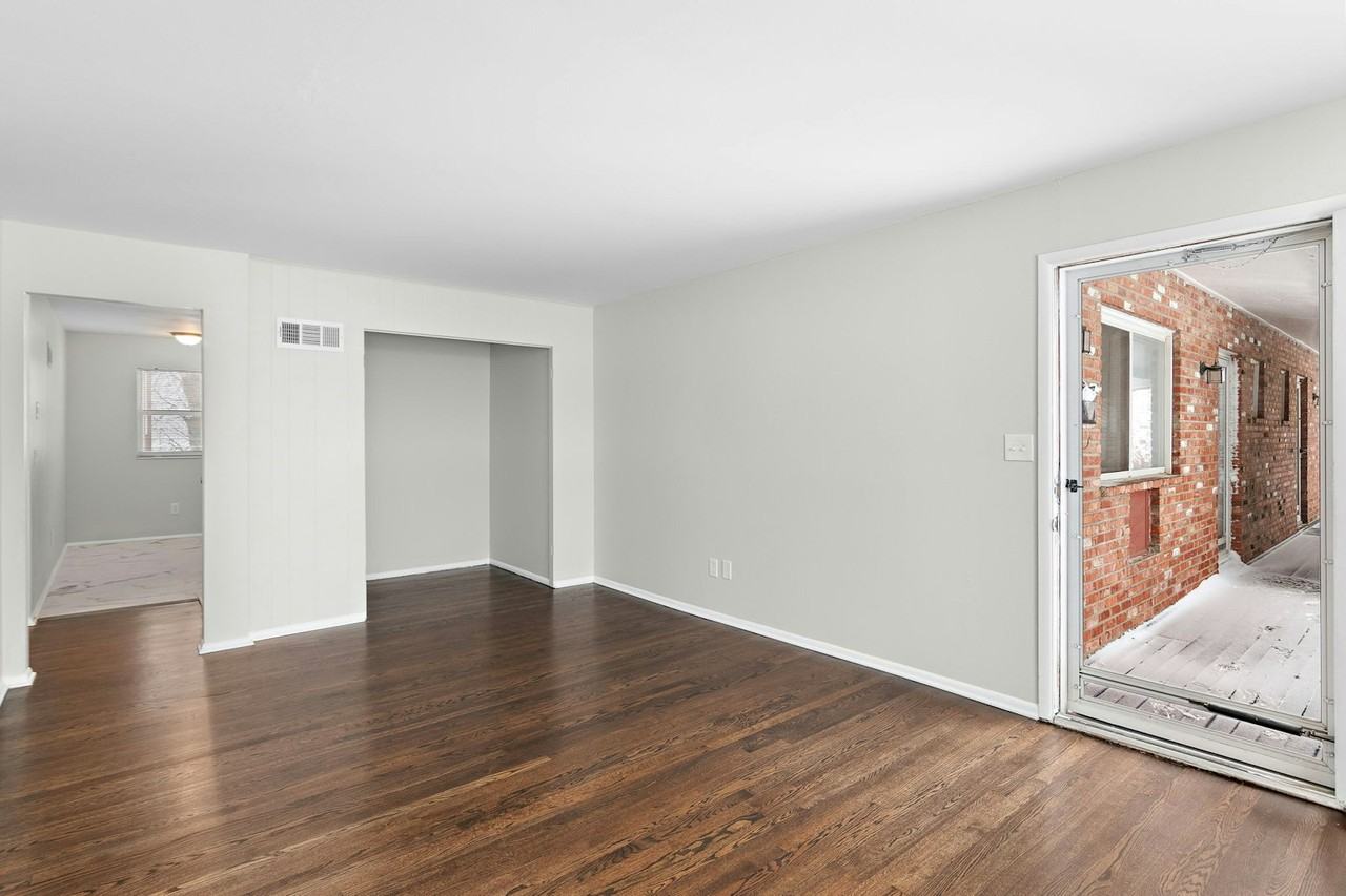 6119 Marty Street, Unit E - Photo 7 of 18