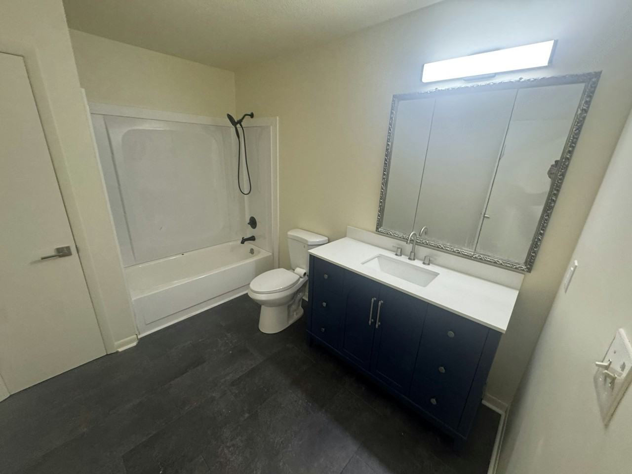 3013 West La Rua Street, Unit A - Photo 4 of 19