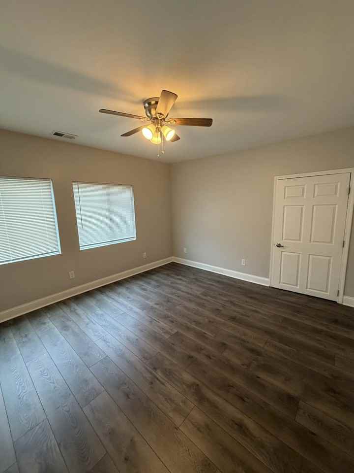 738 M Street - Photo 2 of 24