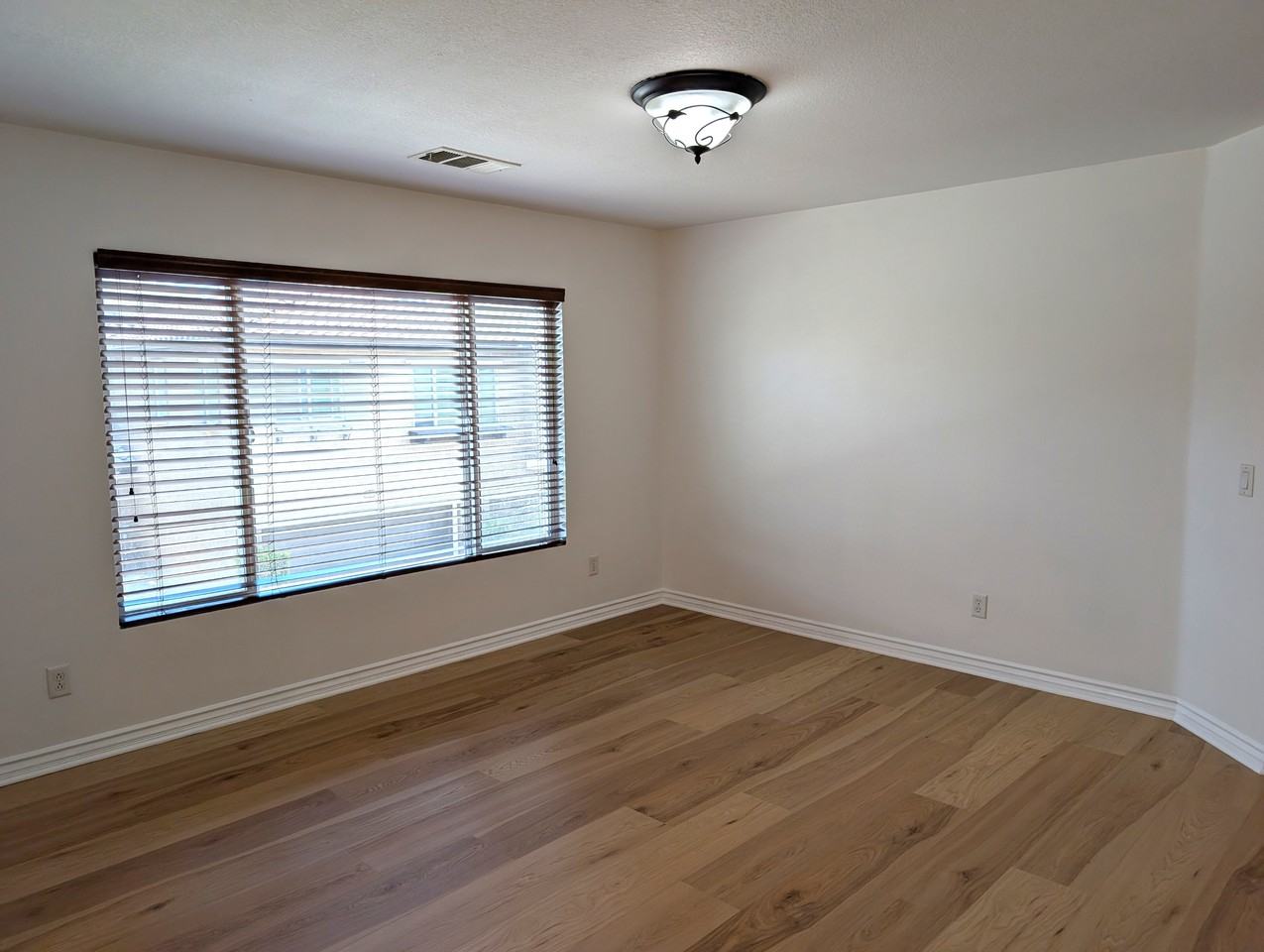 19335 Laroda Ln #1 - Photo 6 of 33