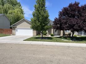 1820 W Camelot Dr #1 - Photo 1 of 1