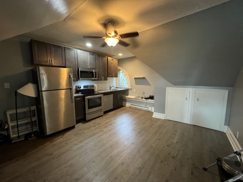 175 Roberts Ave #5 - Photo 3 of 22