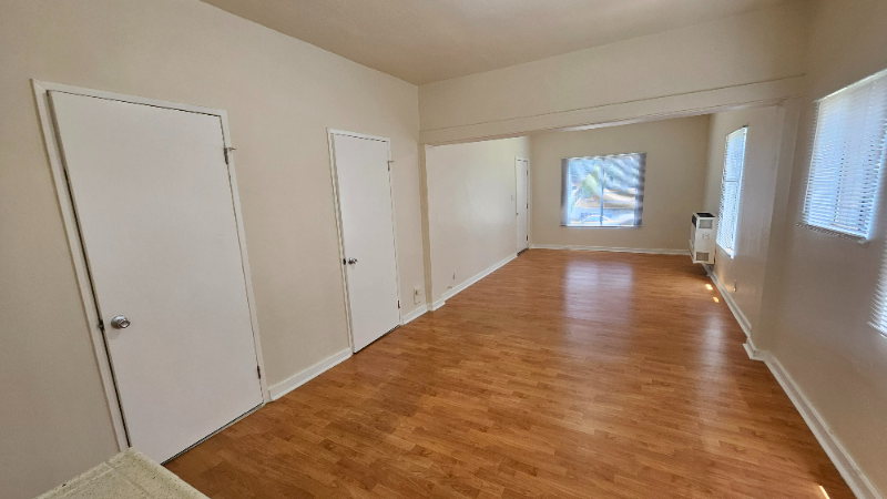 607 Belmont Ave - Photo 2 of 13