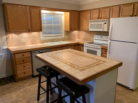 205 Hollins Rd - Photo 2 of 41
