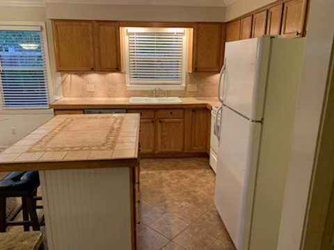 205 Hollins Rd - Photo 3 of 41