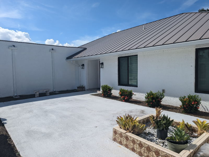 430 Se Calmoso Dr Port St. Lucie - Photo 4 of 17