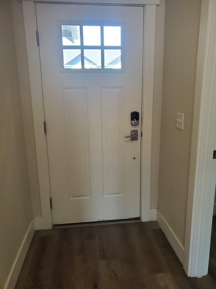 301 River Park Ave #101 - Photo 7 of 14