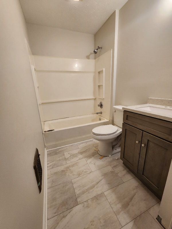 674 Parsells Ave #674 - Photo 6 of 16