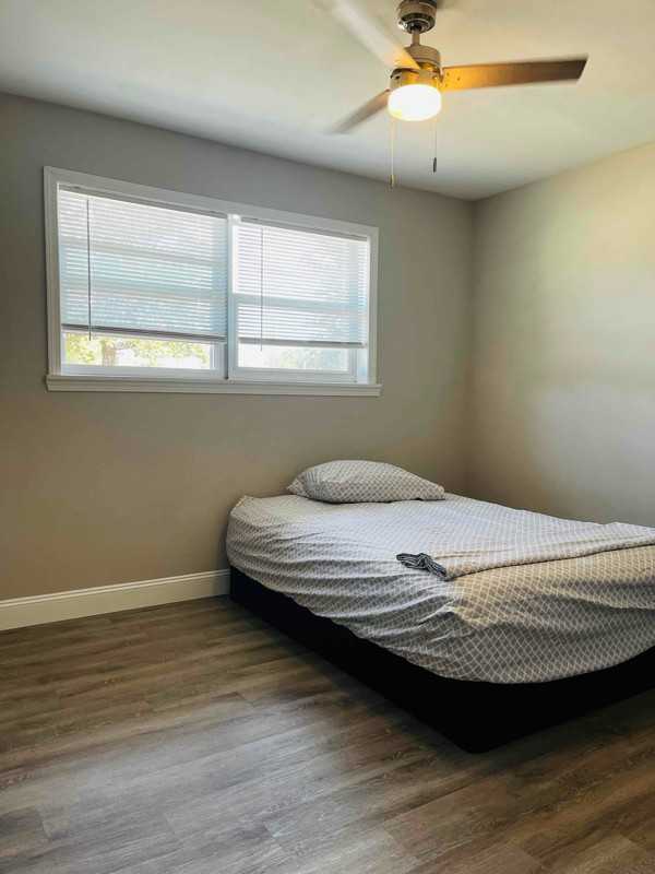 4212 Lane Ave S - Photo 7 of 8