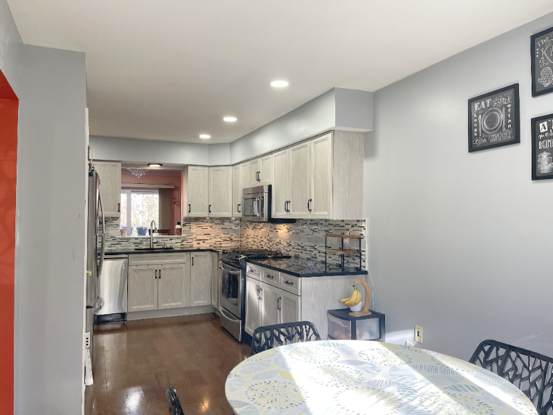 15 Bond St - Photo 6 of 20