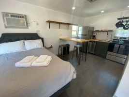 featured image of 1934 Parallel St #A