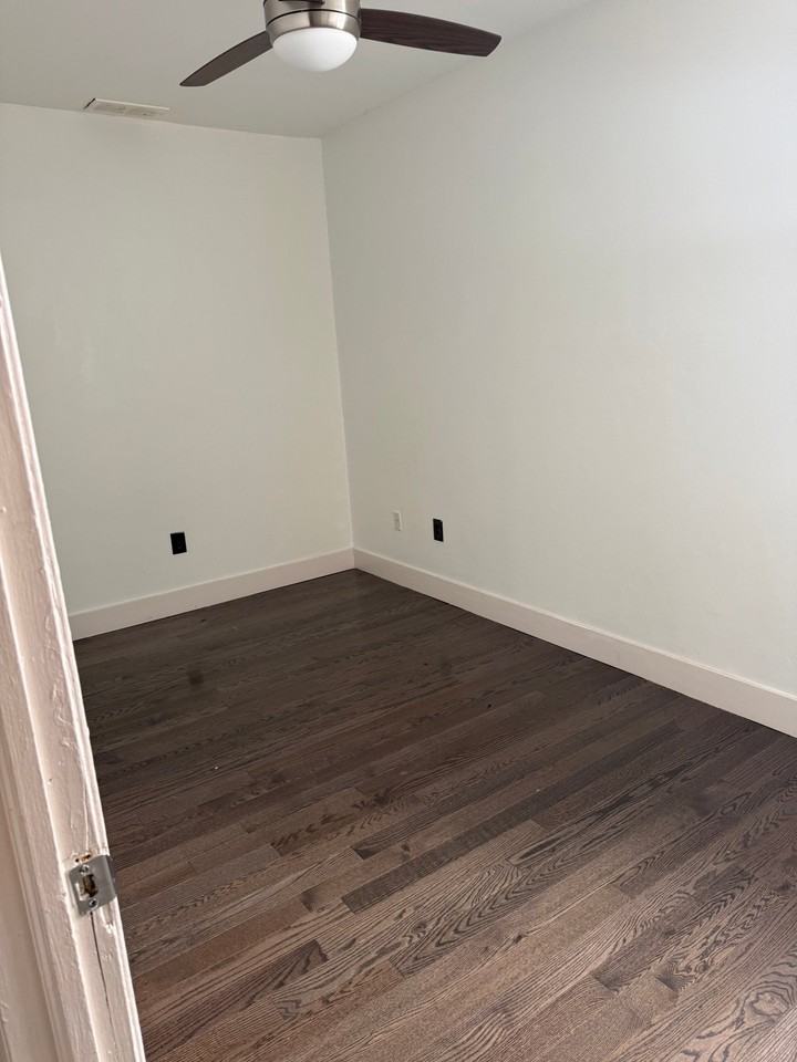 1729 N 33rd St #1 - Photo 3 of 6
