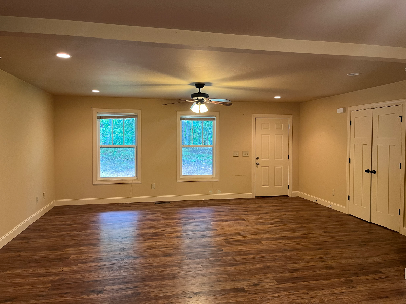 280 Sleepy Hollow Rd - Photo 5 of 14
