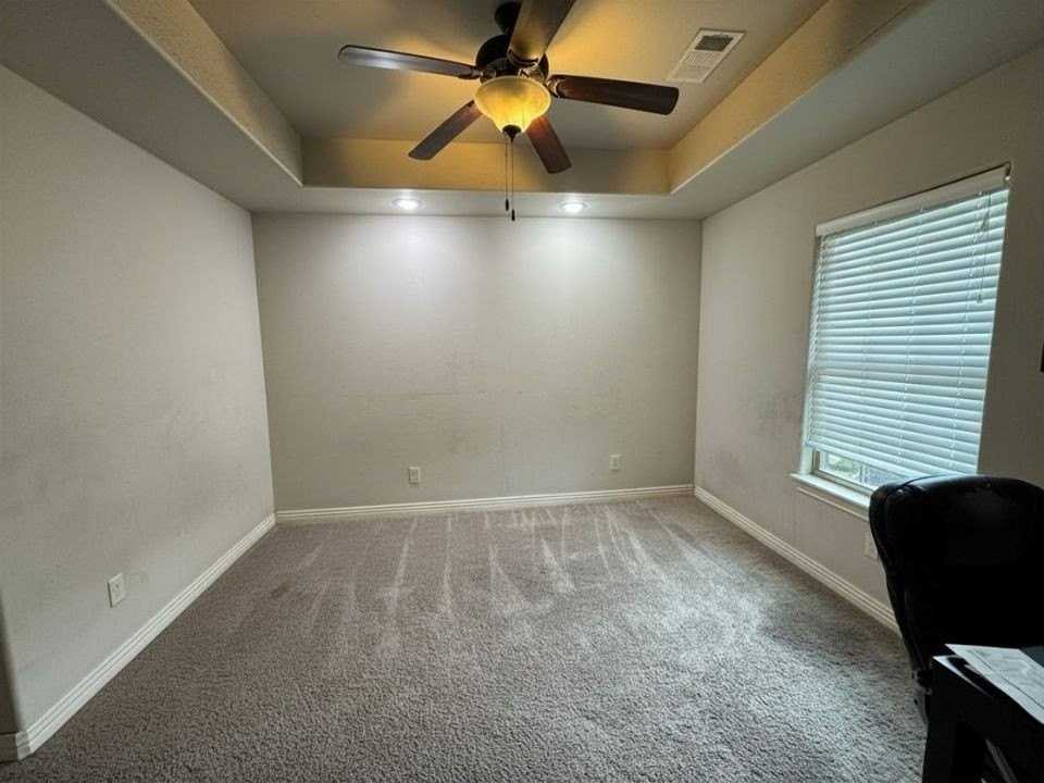 1217 N Stephens Ave - Photo 7 of 11